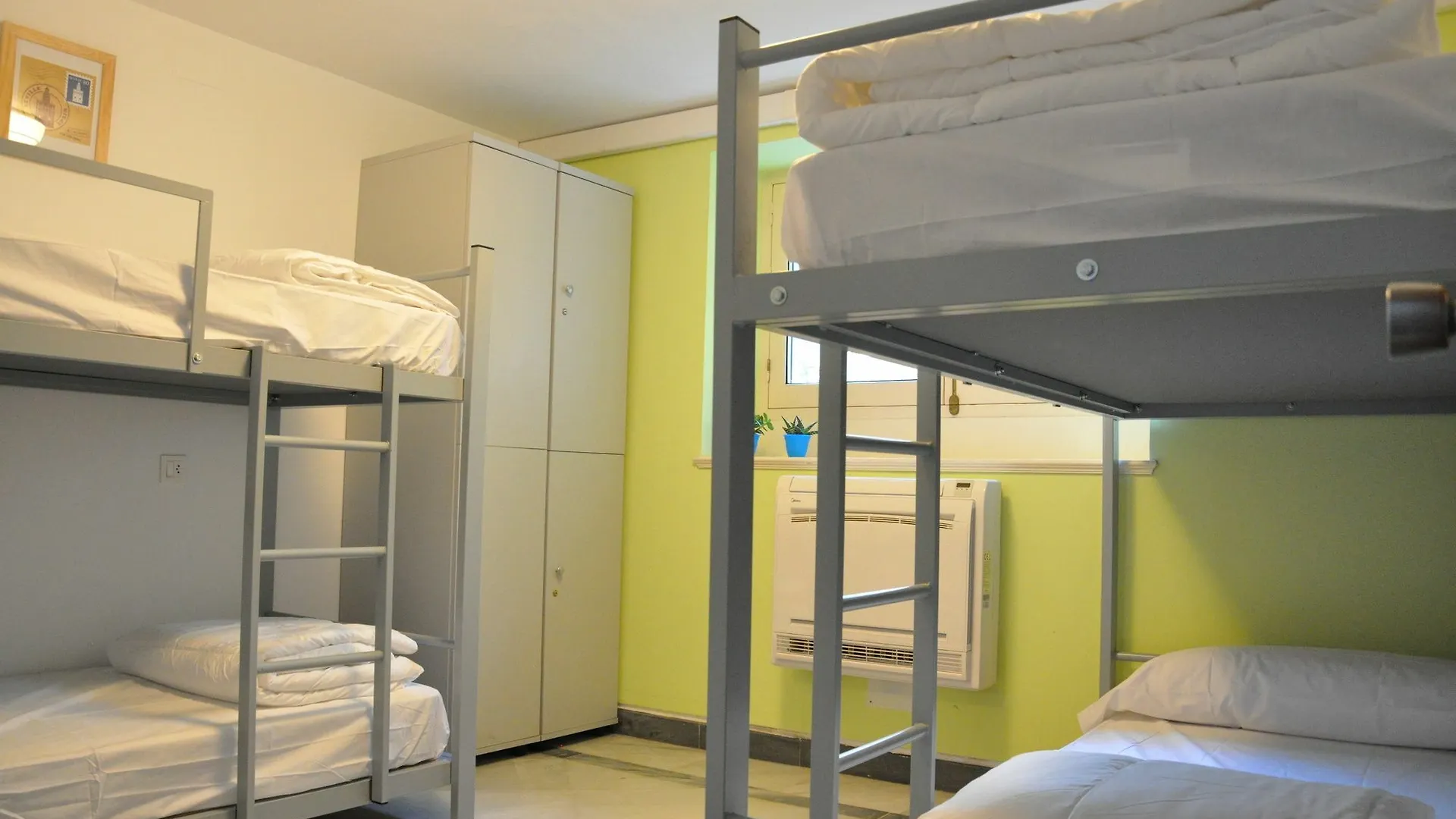 Lemon Garden Hostel Sevilla 0*,
